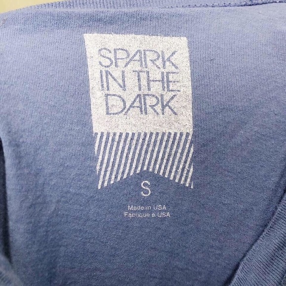 Barack Obama rocks fitted t-shirt - Picture 4 of 4